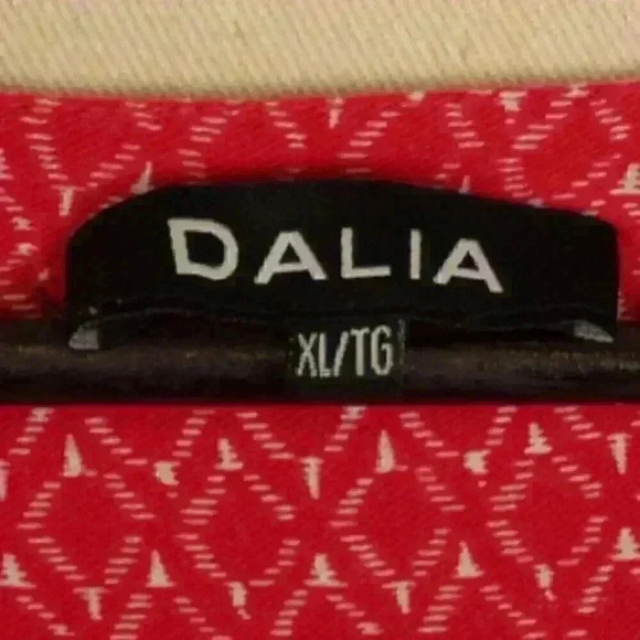 🔵 2/$15 ~ DALIA ladies blouse XL pink with white - Picture 9 of 10